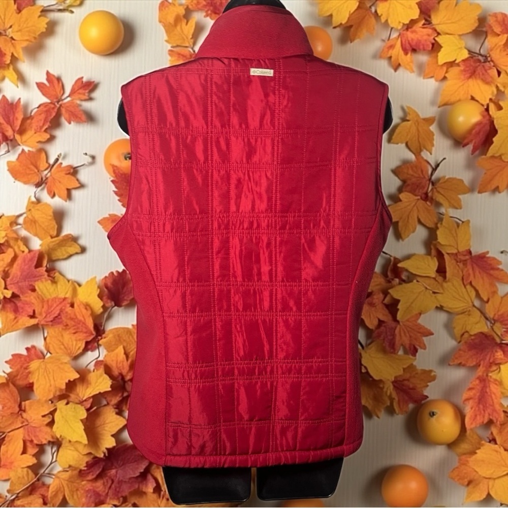 Columbia Red Quilted Sherpa Lined Vest Size Medium - Picture 9 of 15